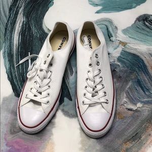 Brand new men’s converse.